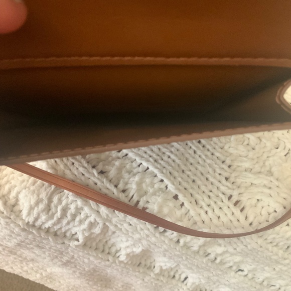 Genuine Louis Vuittion Small Vernis Purse - Picture 16 of 16